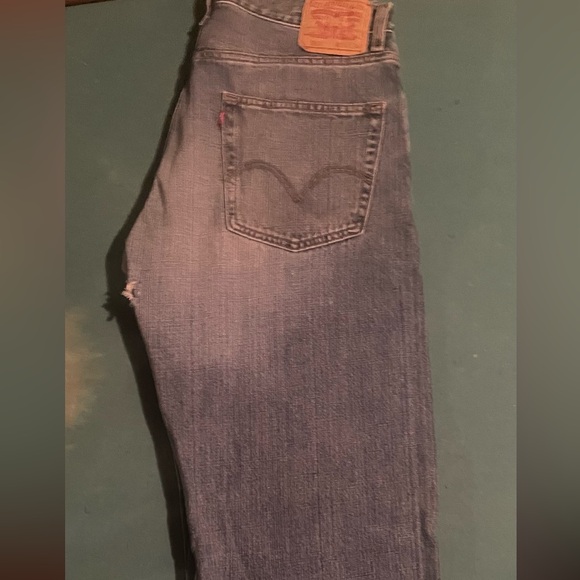 Men’s “Levi Strauss” Blue Jeans - Picture 3 of 5
